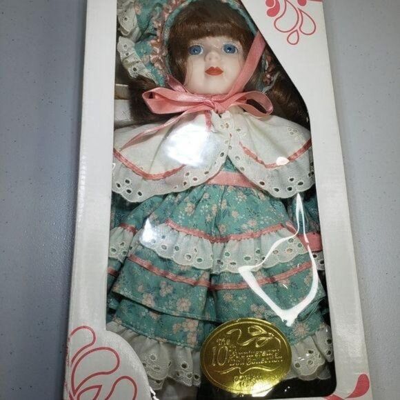 Vintage 1990 Gorham Dolls Of The Month Miss May Collectible - Picture 2 of 14